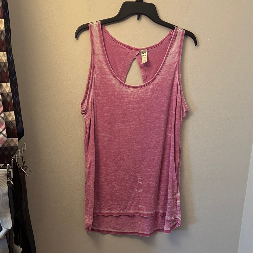 Washed Pink Sleeveless Keyhole Tank Top